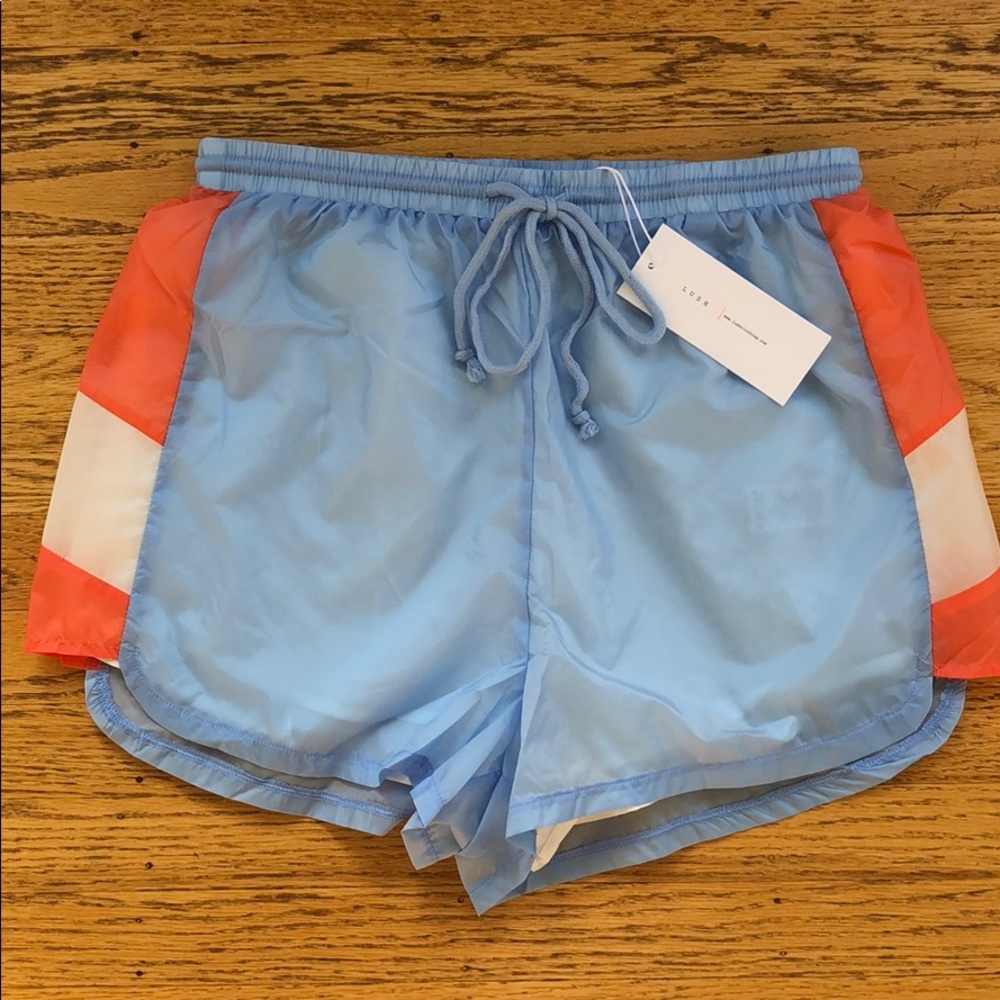 NWT Lush running/workout shorts size Medium